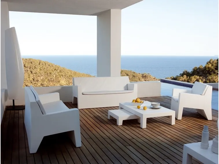 Arredo giardino in plastica elegante