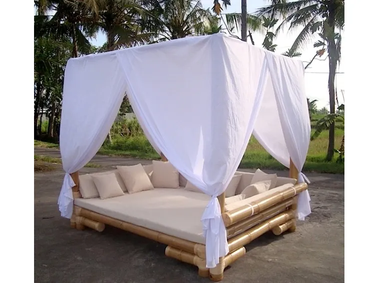 Gazebo in bambù