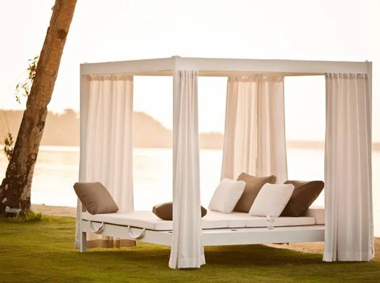 Incantevole modello di letto-gazebo