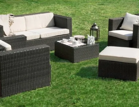 Originale salotto da giardino