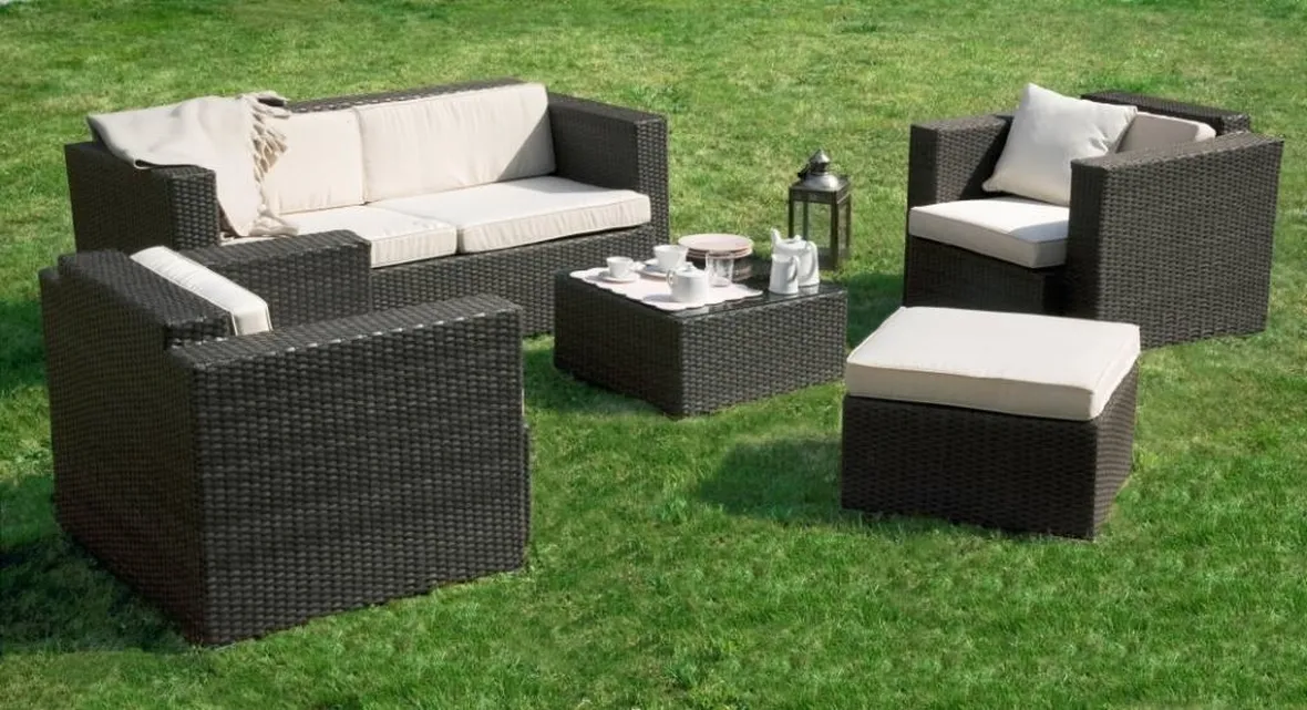 Originale salotto da giardino