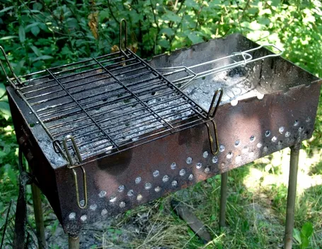 Barbecue in metallo artigianale