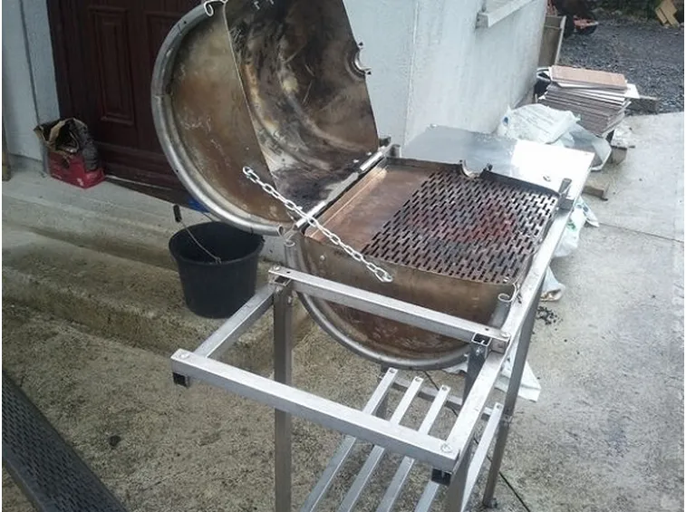 Telaio ricavato dalla saldatura di un barile di birra