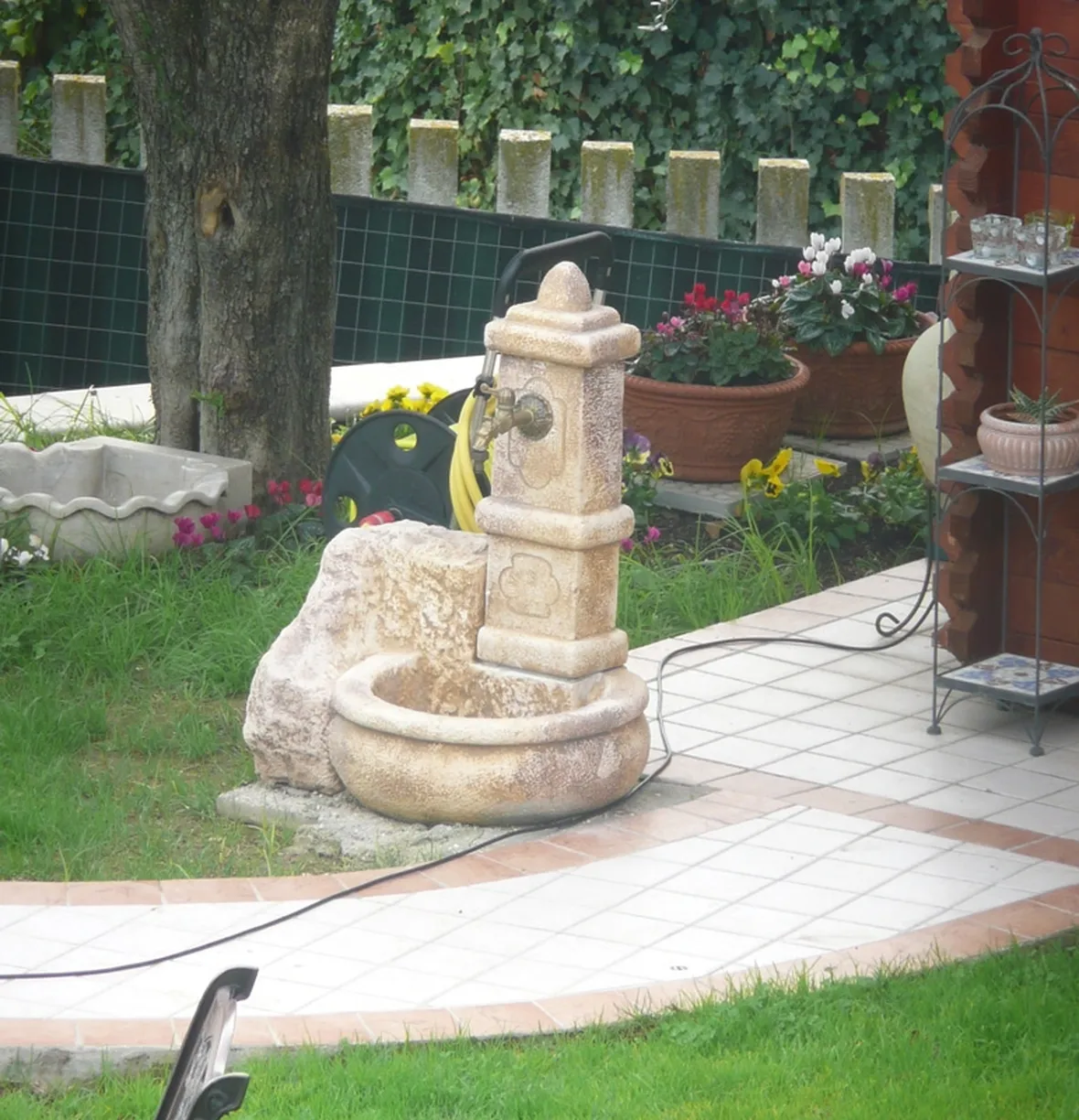 Fontanella da giardino