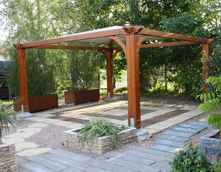 gazebo in legno giardino