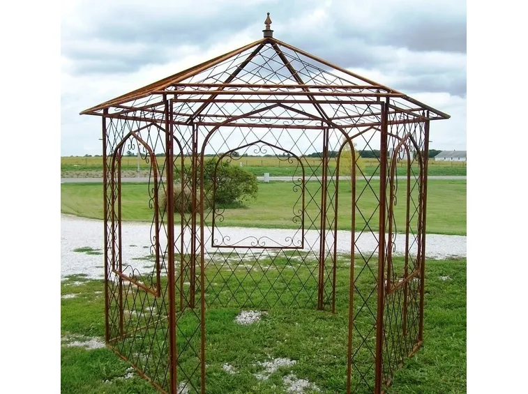 Un graziosissimo piccolo gazebo color rame