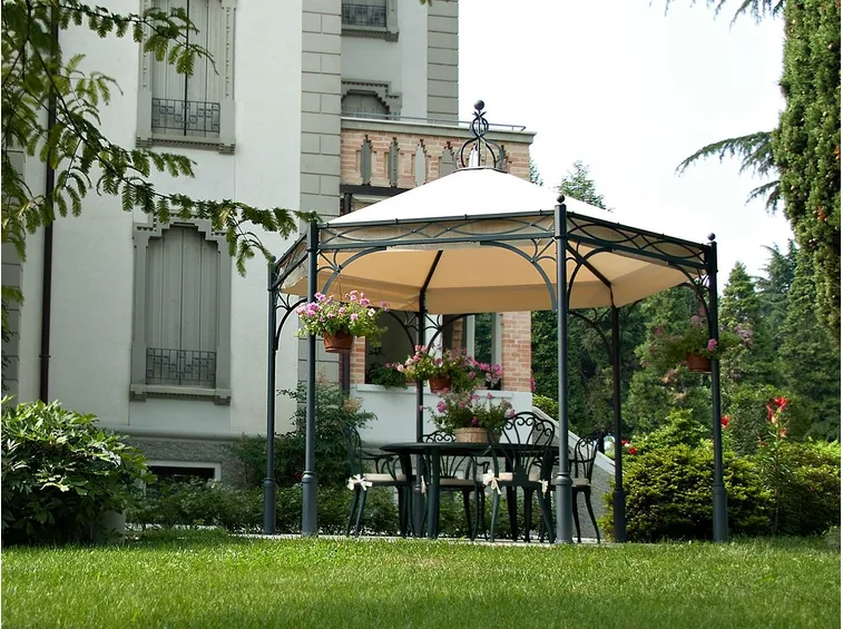 Una versione in ferro battuto molto elaborata