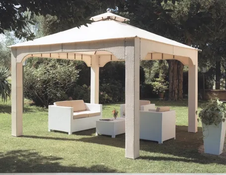 Gazebo in polyrattan per giardino