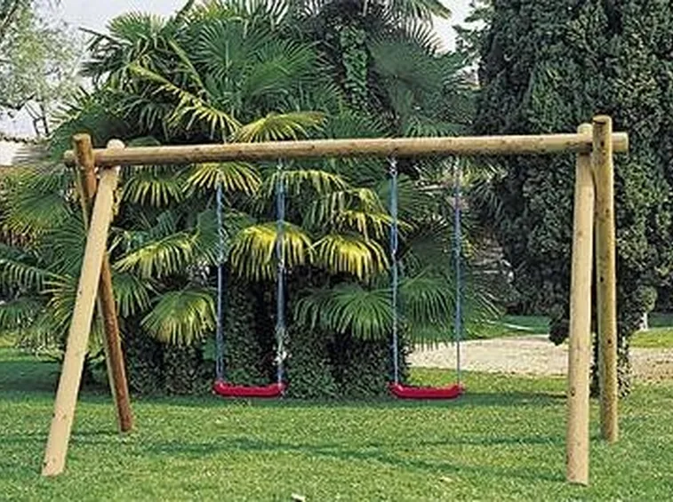 altalena da giardino in legno