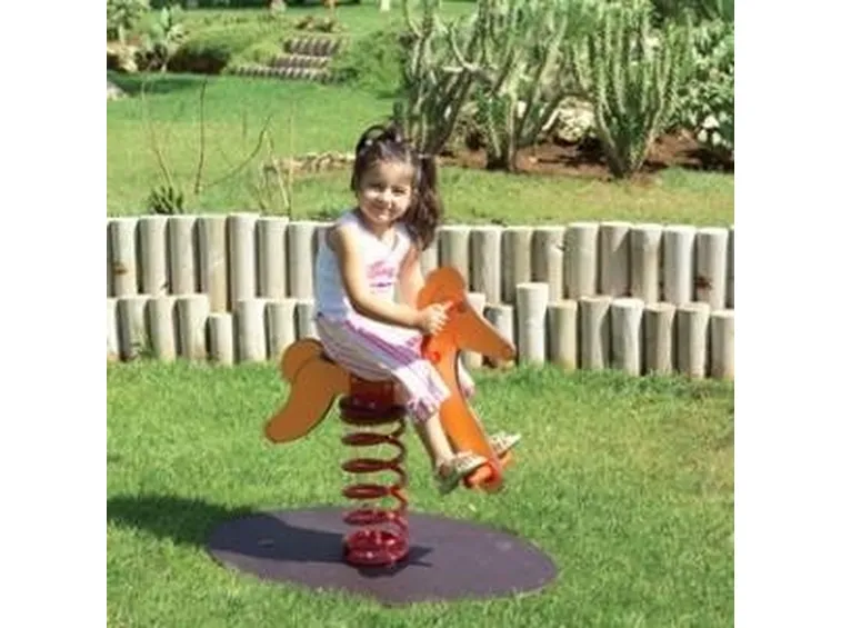 Un esempio di giochi da giardino.