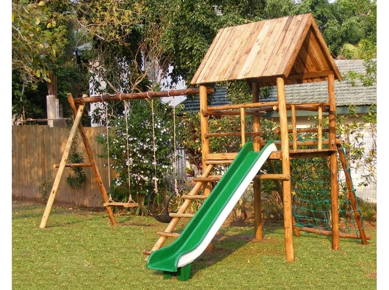 Un esempio di scivolo in legno