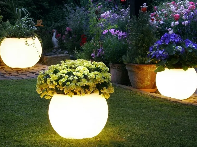 palle luminose giardino