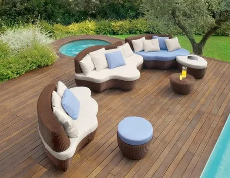 Arredamento moderno con camino
