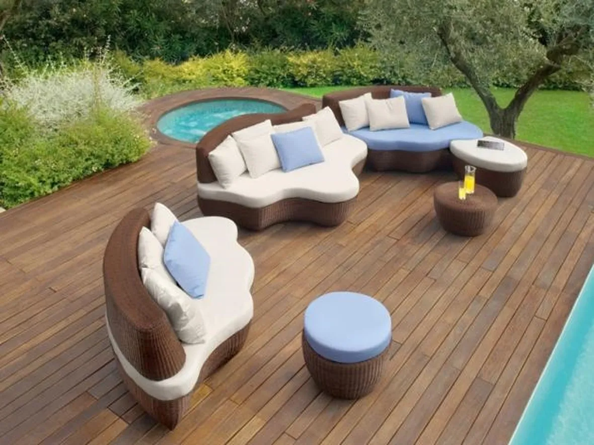 Arredamento moderno con camino