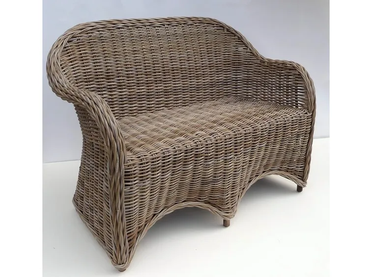 Classico divano in rattan naturale