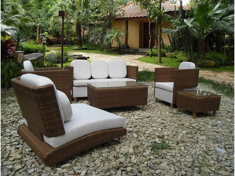 Mobili da giardino moderni