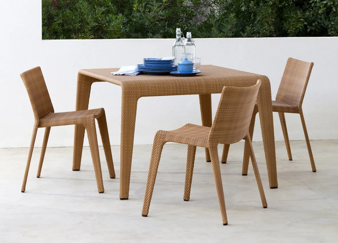 Di rattan sintentico e di grande stile