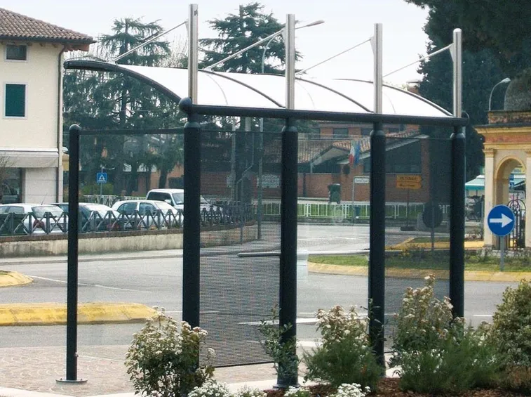 Pensilina in acciaio