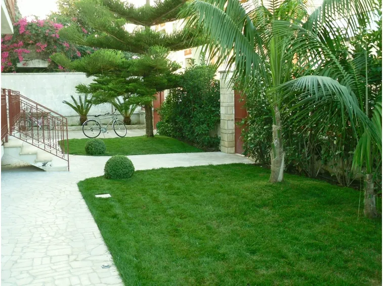 Giardino condominiale
