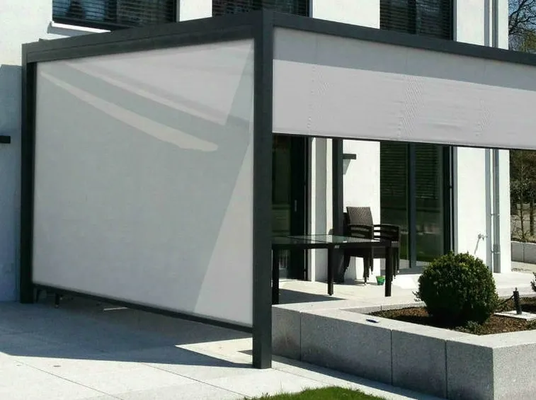tettoia in alluminio moderna
