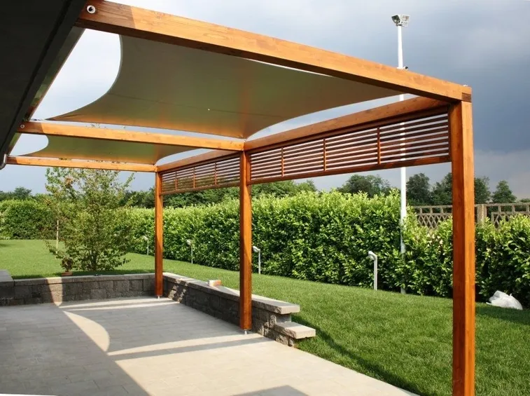 Tettoia in legno