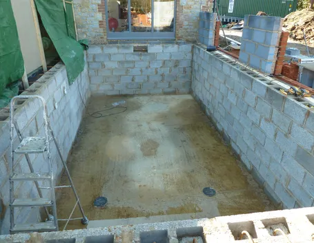 Piscina interrata terminata