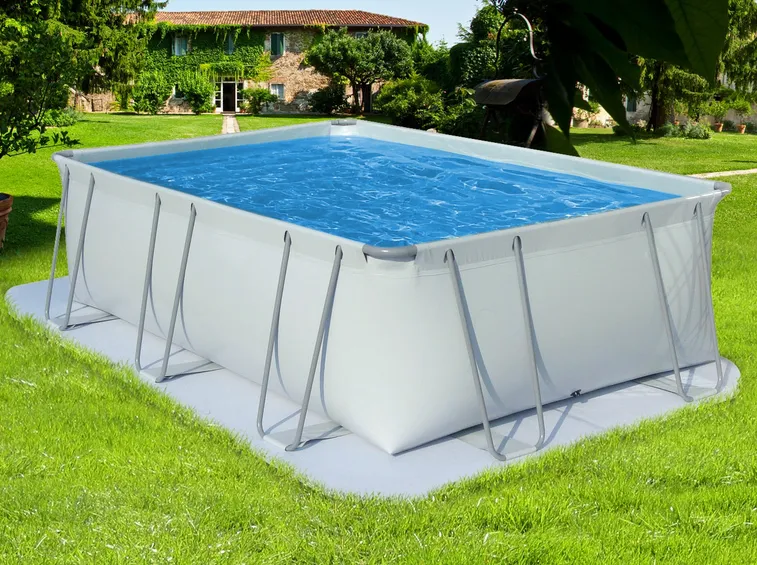 Piscina fuori terra in PVC