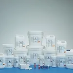 prodotti per la manutenzione della piscina