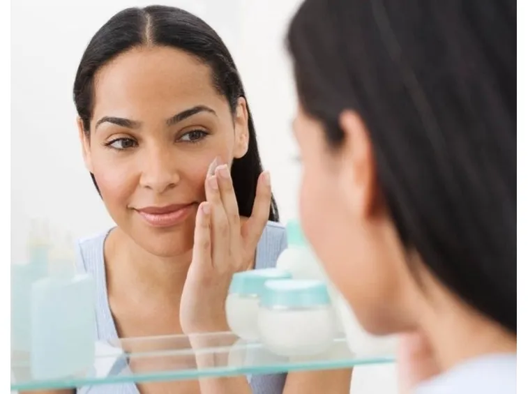 La crema idratante deve essere scelta in base al tipo di pelle