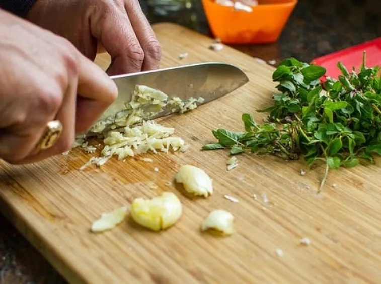 aglio sminuzzato