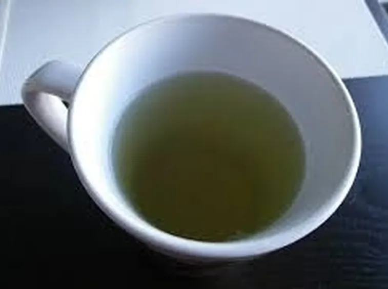 tazza di infuso alla malva