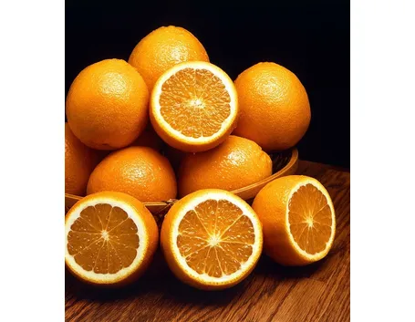 L'olio essenziale di arancio è estratto dalla scorza del frutto