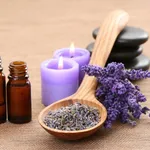 pianta e olio di lavanda