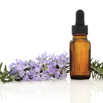 Olio essenziale di rosmarino.