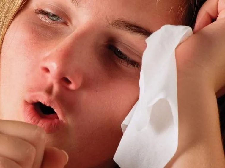 come smettere di tossire in modo naturale