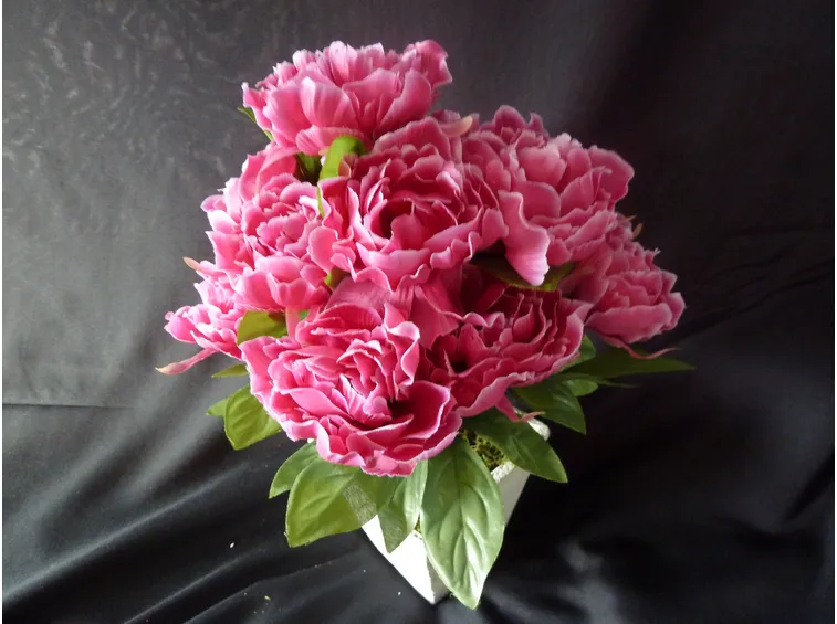 peonie rosa finte