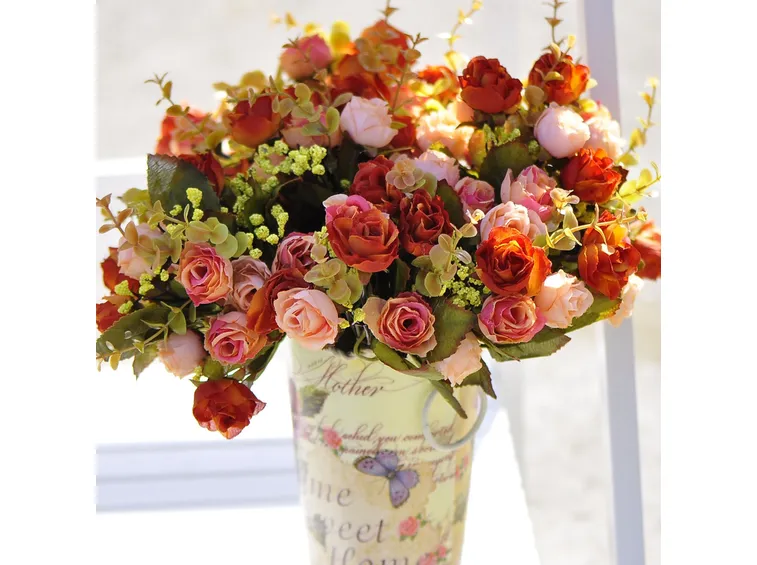 composizione rose finte casa