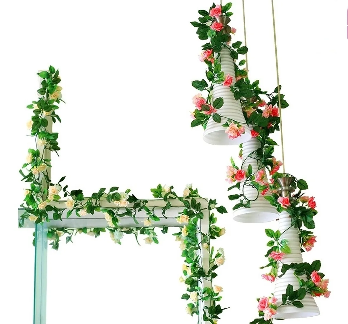 Composizione di roselline a cascata