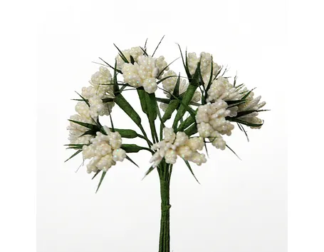 Fiori artificiali bianchi