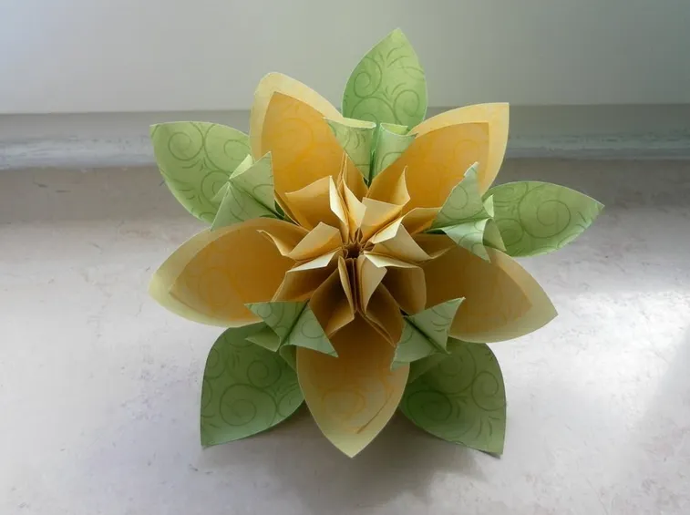 Origami fiori kusudama