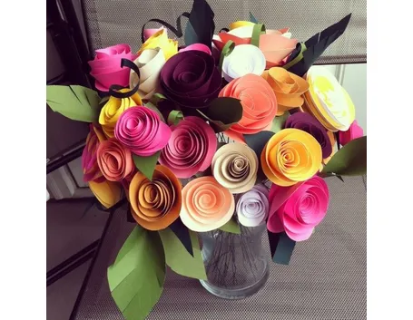 Bouquet di rose di carta