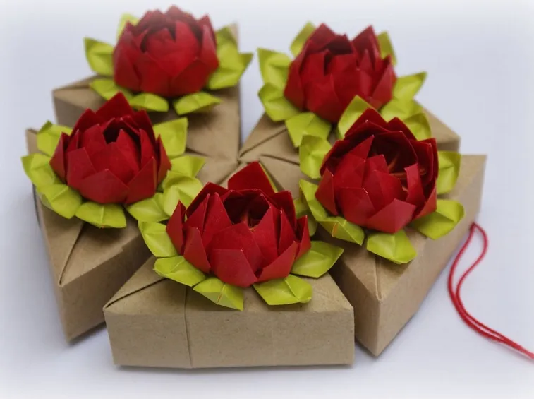 Fiore di loto origami