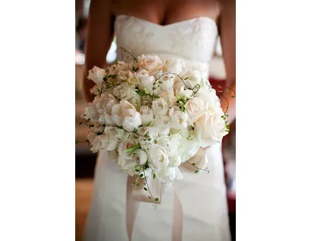 Bouquet di peonie e rose