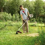 Giardiniere al lavoro