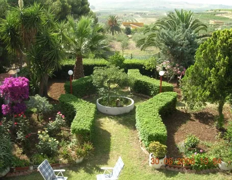 Bellissimo giardino curato