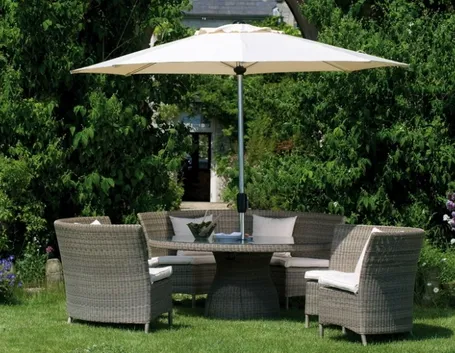 set da giardino con divano