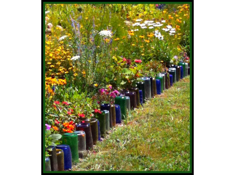 Ripensare il giardino attraverso i materiali di riciclo