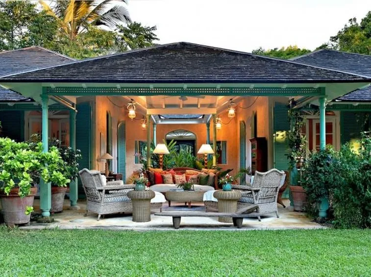 Un gazebo può essere il modo perfetto per collegare la propria casa con l'esterno.
