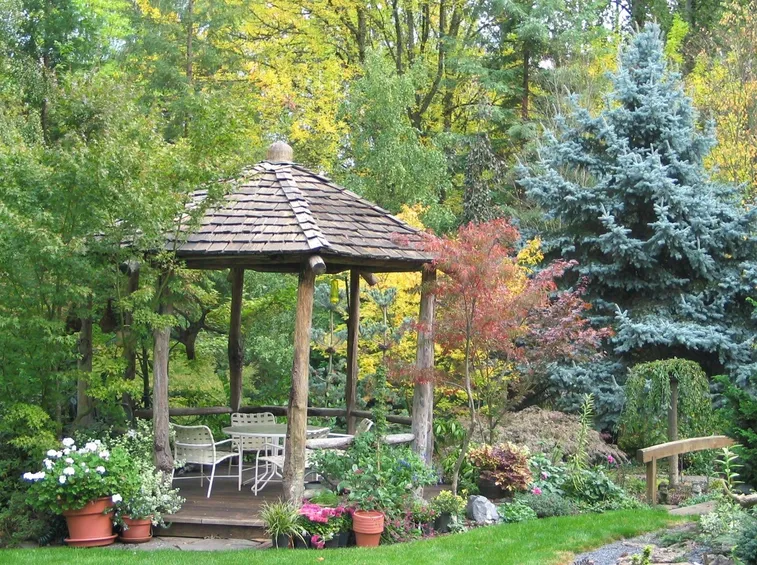 Gazebo in giardino