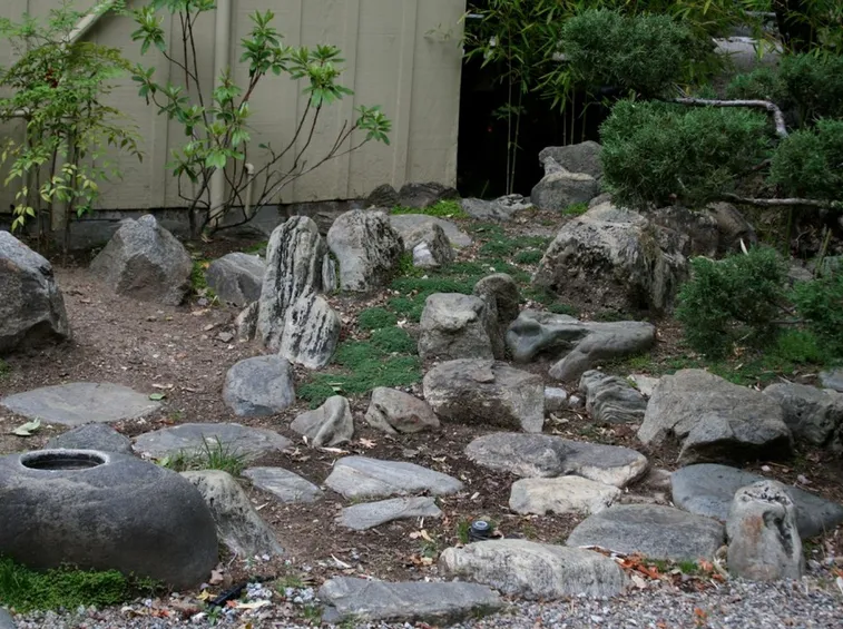 Struttura di un giardino roccioso